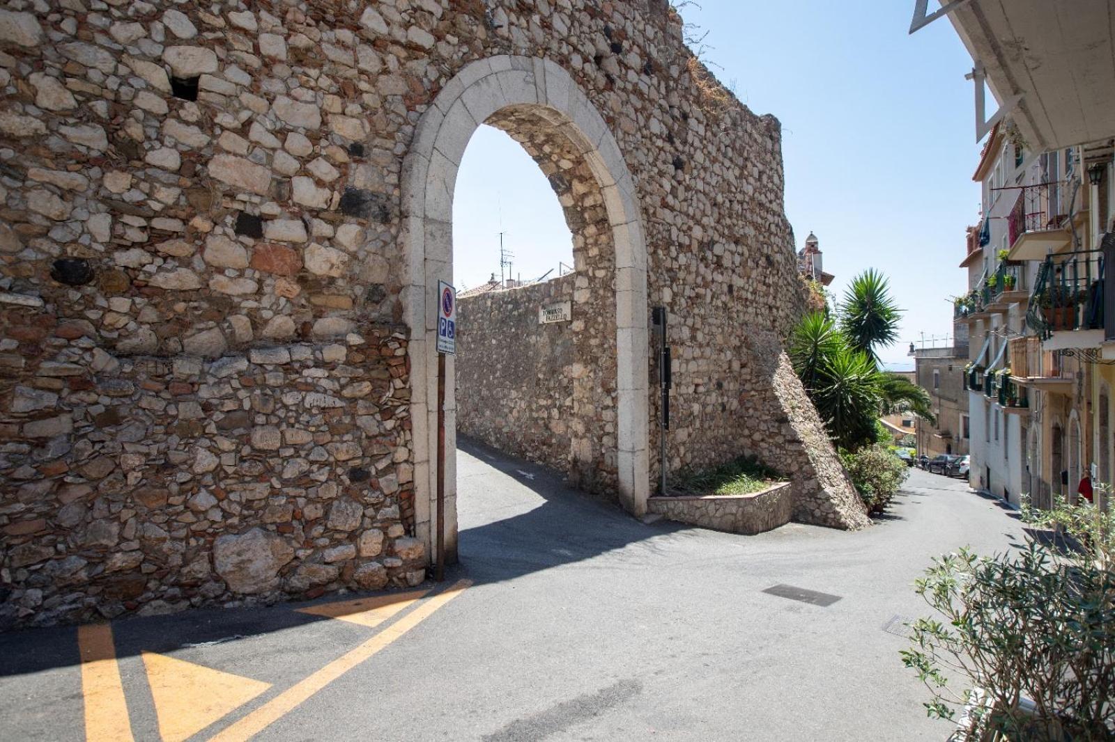 Taozen Apartments Taormina Exterior foto